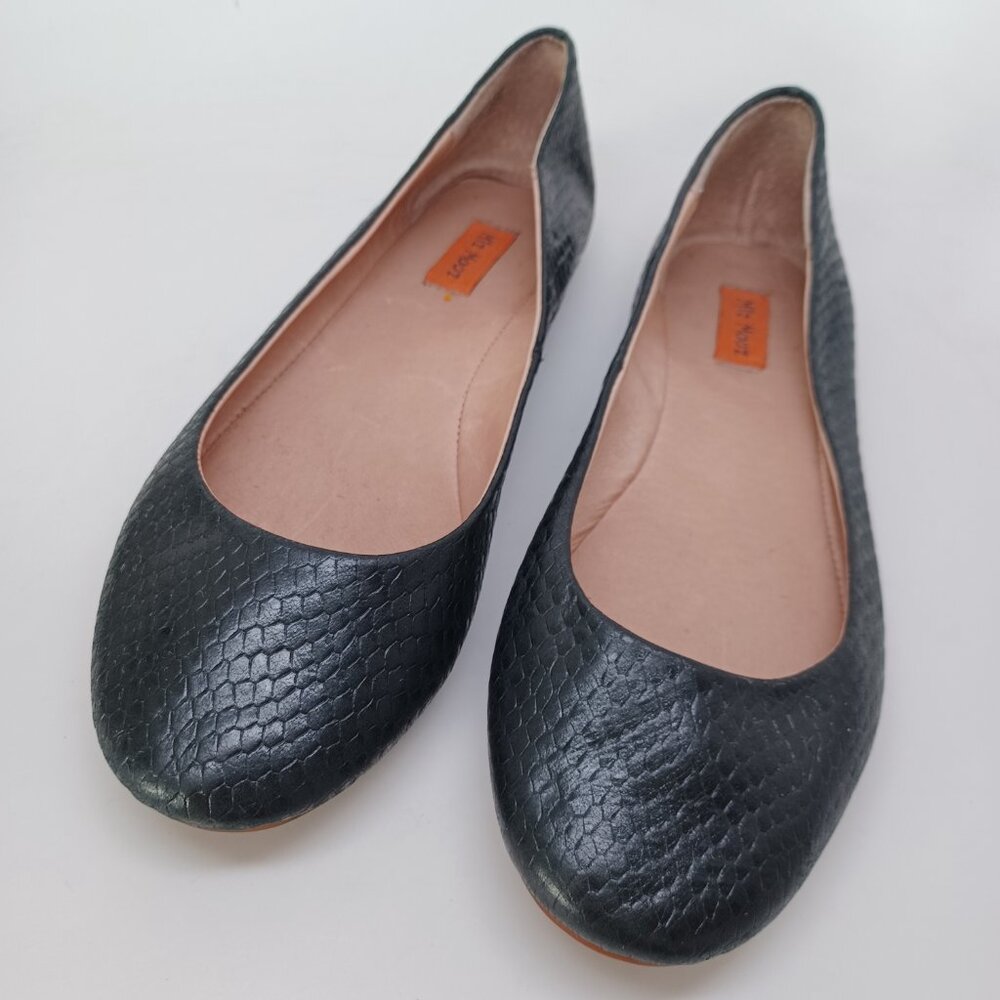 Miz Mooz Shoes Black Leather Ballet Flats Phaedra Reptile Snake Embossed Size 7 - Picture 6 of 15
